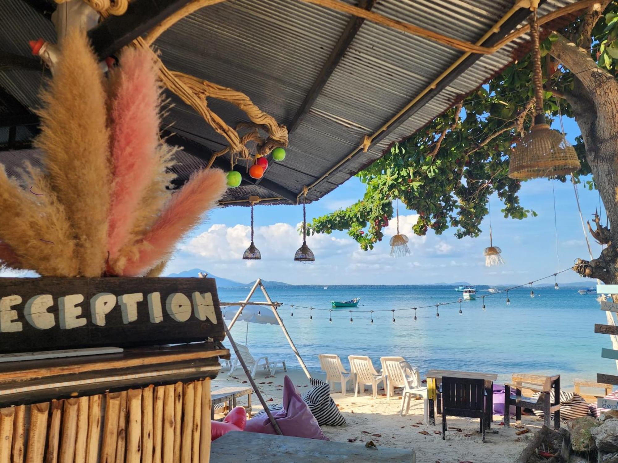 Minnie Seaview Resort Koh Samet Bagian luar foto
