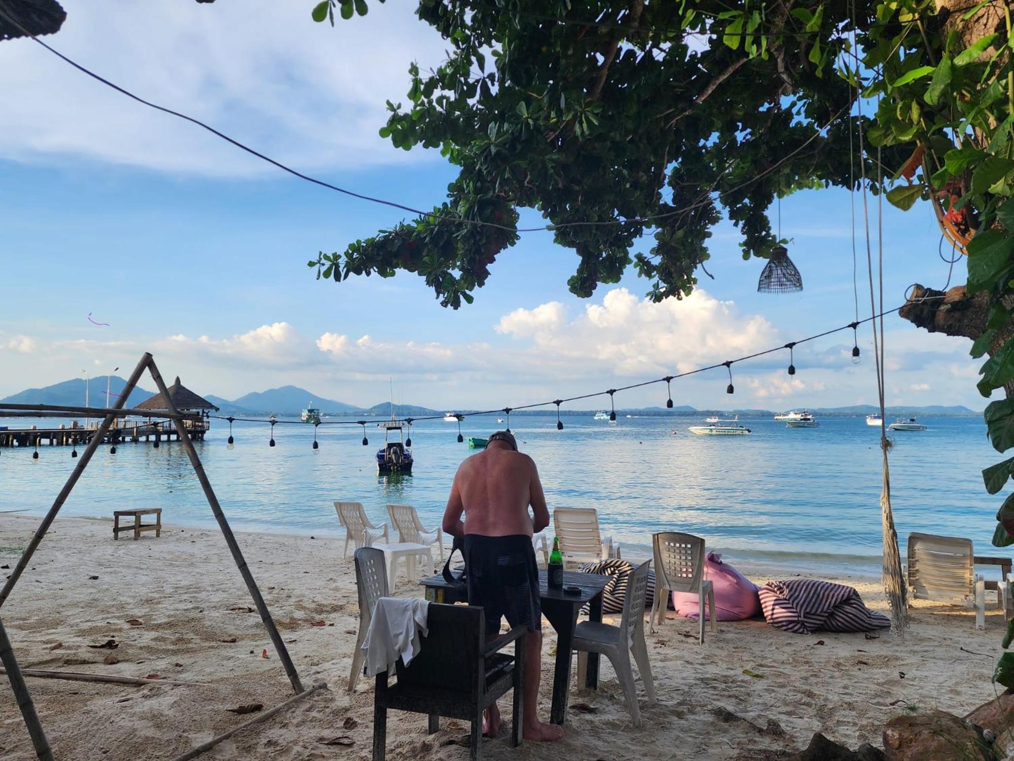 Minnie Seaview Resort Koh Samet Bagian luar foto
