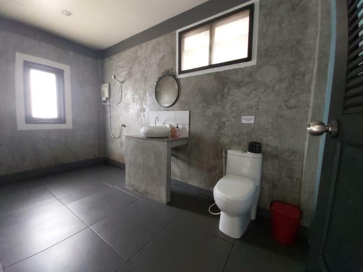 Minnie Seaview Resort Koh Samet Bagian luar foto